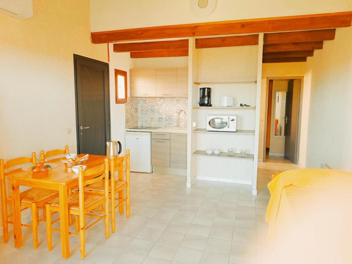 Maina Apartment *