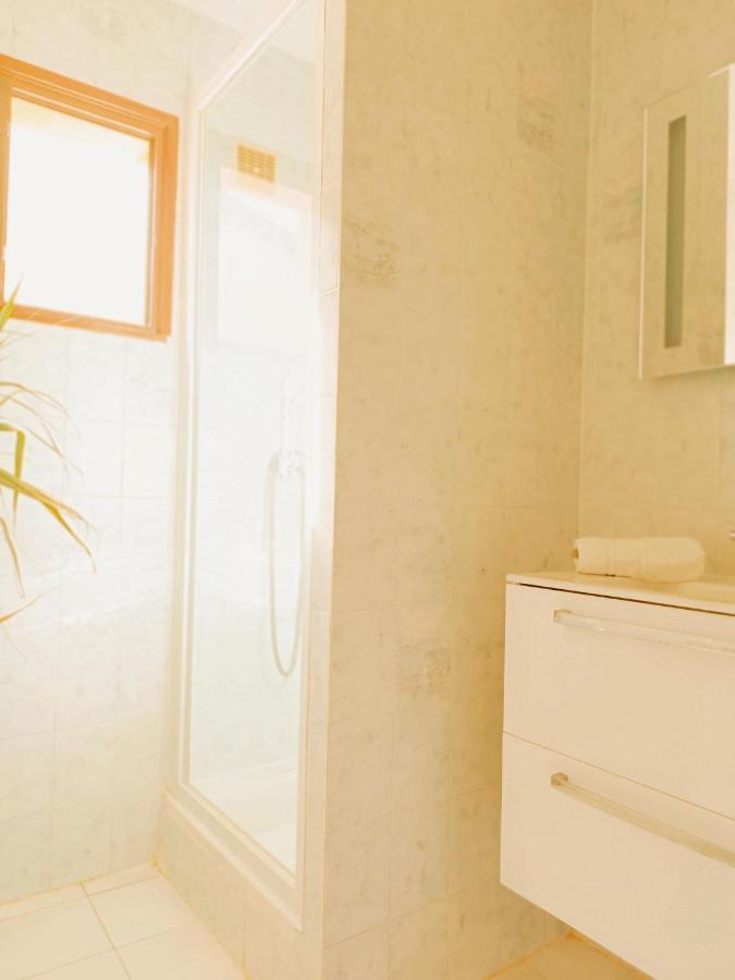 Maina Apartment *
