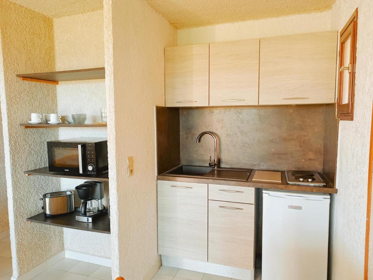 Apartment Maina *