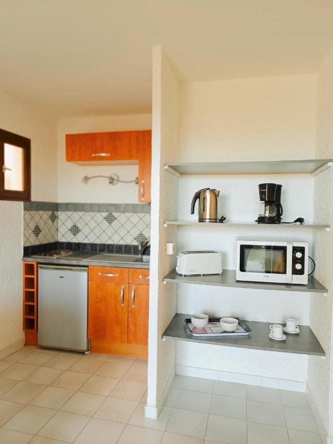 Maina Apartment *